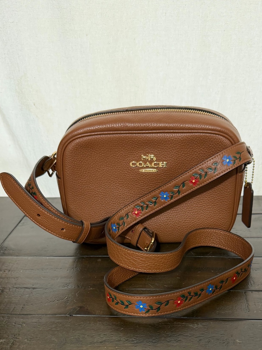Coach Tan Pebbled Leather Jamie Camera Bag Crossbody Embroidered Floral Strap